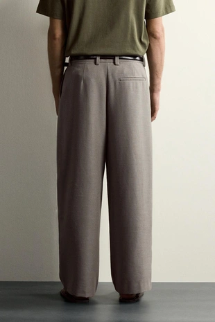 Брюки Relaxed Fit со складками