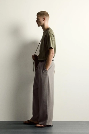 Брюки Relaxed Fit со складками