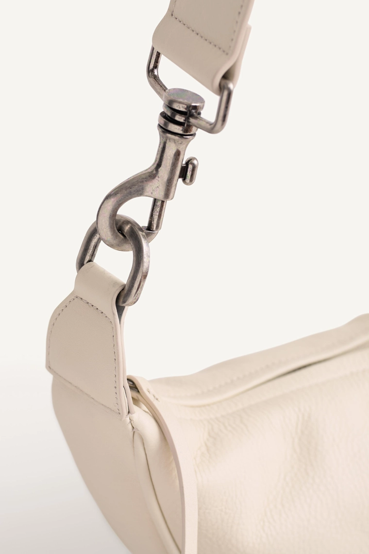Кожаная сумка на плечо