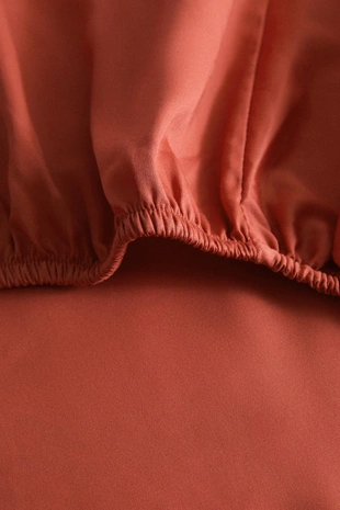 Простыня на резинке sateen | высота 30 см (300 нитей)- Заказать в России