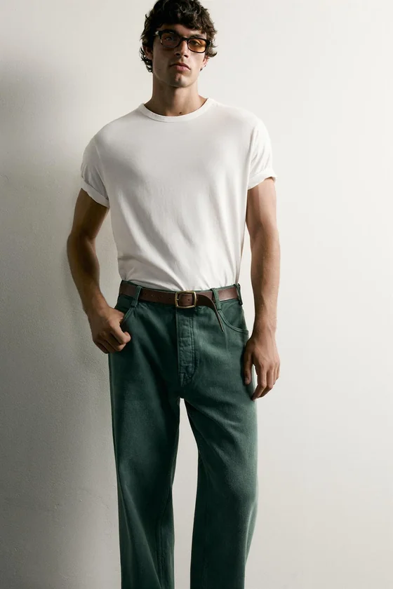 ДЖИНСЫ RELAXED FIT СО СТРЕЛКАМИ