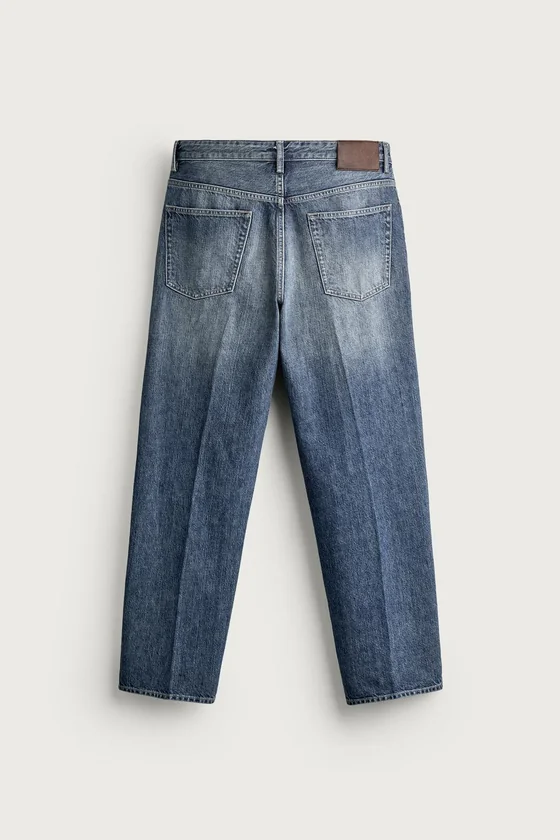 ДЖИНСЫ RELAXED FIT СО СТРЕЛКАМИ