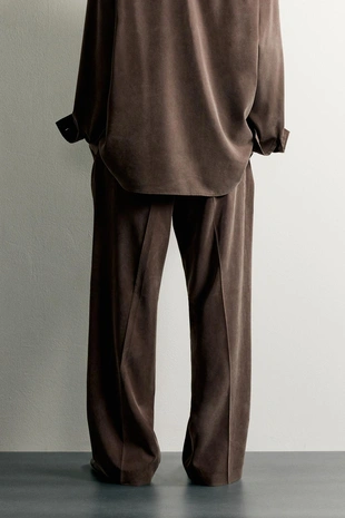 Брюки Relaxed Fit из струящейся ткани с ремнем- Заказать в России
