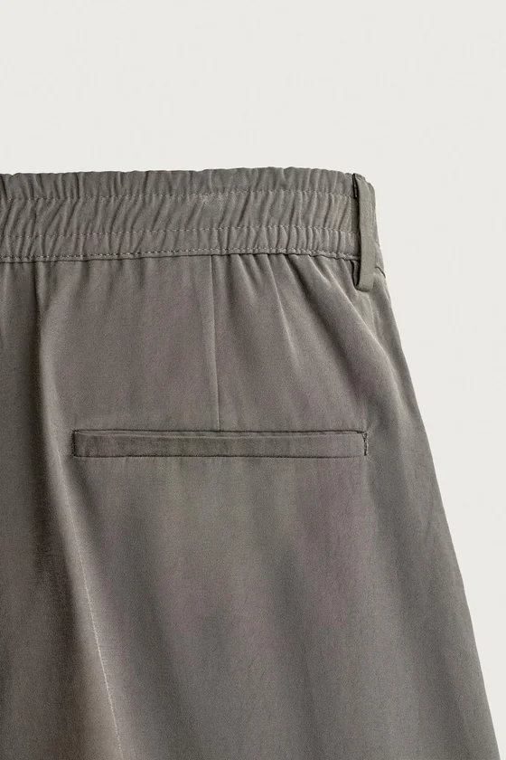 БРЮКИ RELAXED FIT СО СКЛАДКАМИ