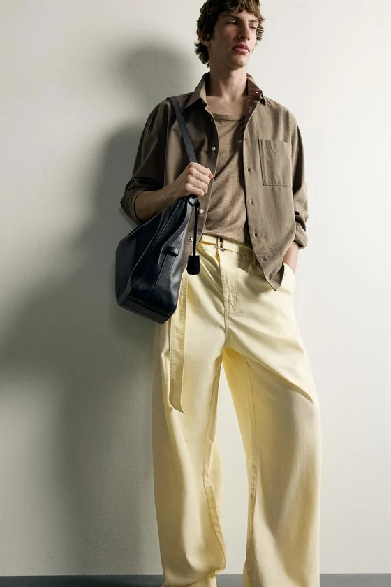 БРЮКИ RELAXED FIT СО СКЛАДКАМИ И РЕМНЕМ