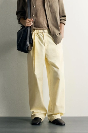 Брюки Relaxed Fit со складками и ремнем