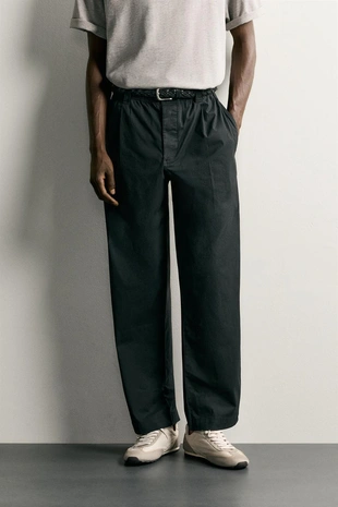 Брюки Relaxed Fit со складками