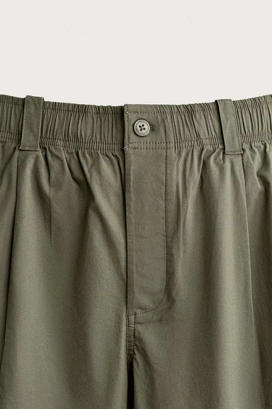 БРЮКИ RELAXED FIT СО СКЛАДКАМИ