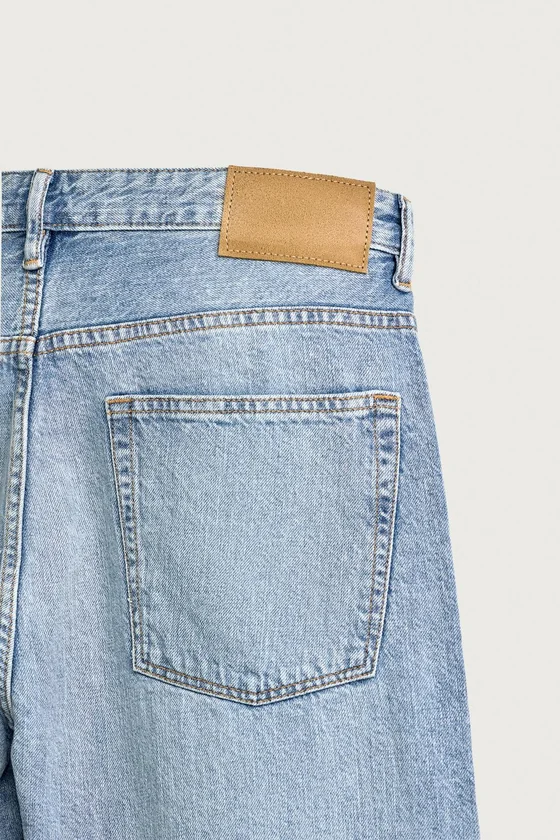 ЛЕГКИЕ ДЖИНСЫ REGULAR FIT