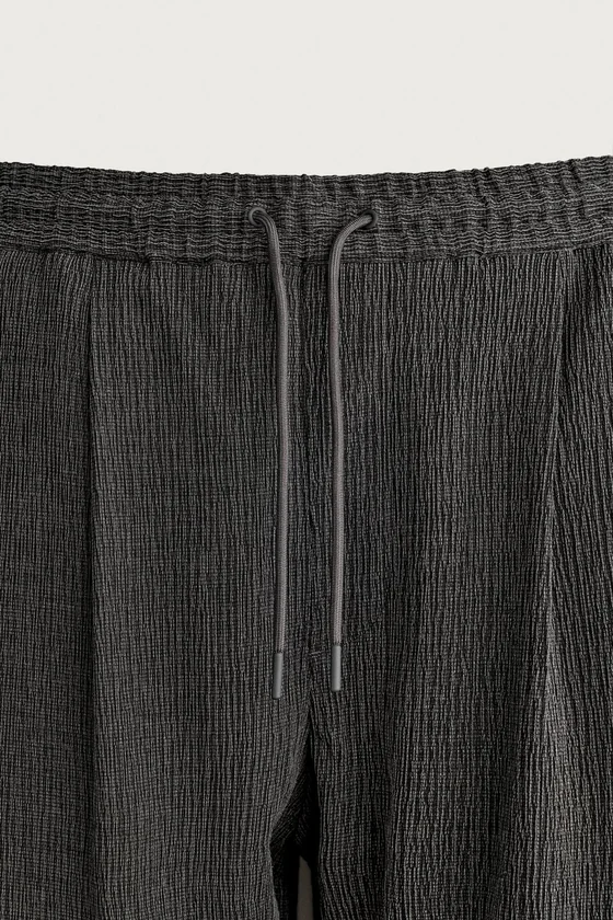 Текстурированные бермуды свободного кроя