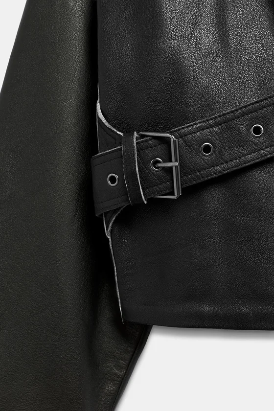 КОЖАНАЯ КУРТКА С ПРЯЖКОЙ — ZW COLLECTION