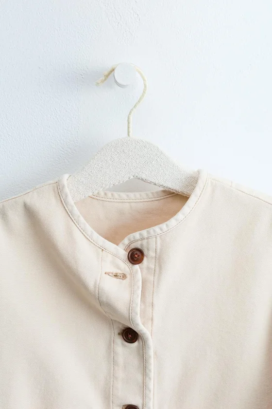 ZARA TIMELESS — ОДНОТОННАЯ КУРТКА ИЗ ХОЛСТА