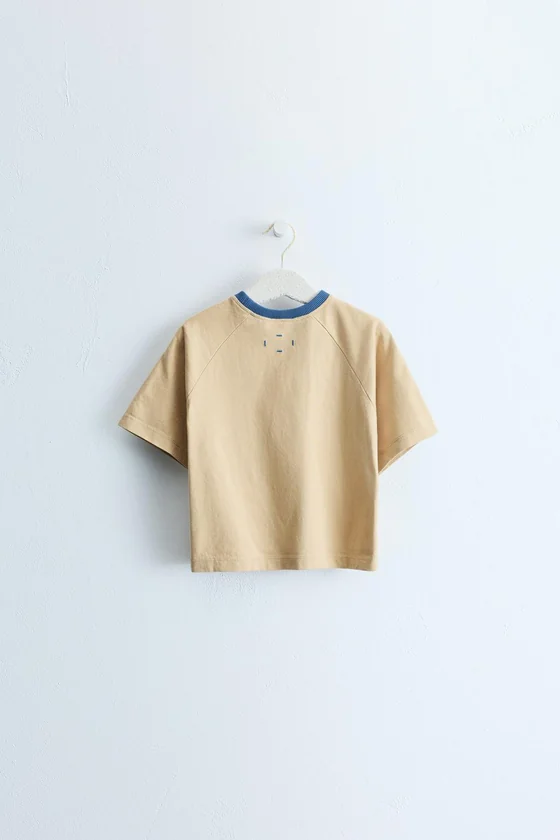 ZARA TIMELESS: ФУТБОЛКА С КОНТРАСТНОЙ ОТДЕЛКОЙ