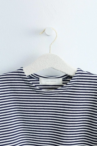 Zara Timeless — футболка в полоску