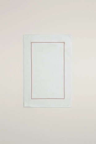 Pale pink | 6583/015/687 - Zara Вышитый коврик для ванной с волнистым краем