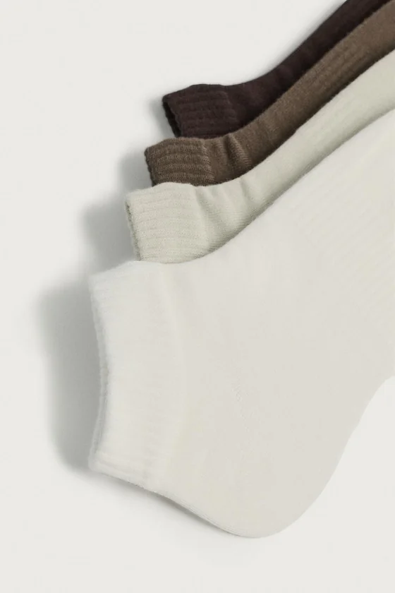 НАБОР ИЗ 4 ПАР БАЗОВЫХ КОРОТКИХ НОСКОВ