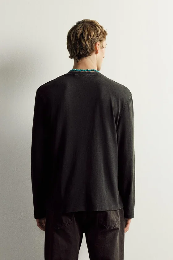 ФУТБОЛКА С ДЛИННЫМИ РУКАВАМИ AARON LEVINE X ZARA