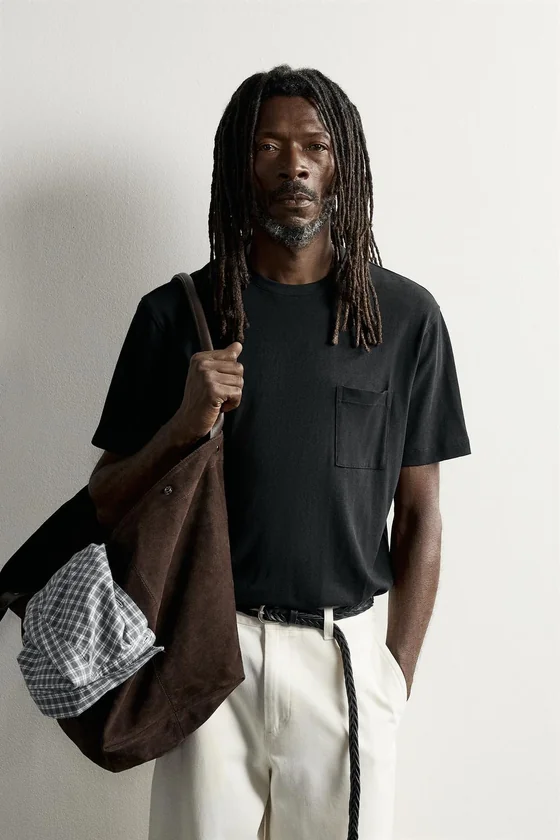 ФУТБОЛКА С КАРМАНОМ AARON LEVINE X ZARA