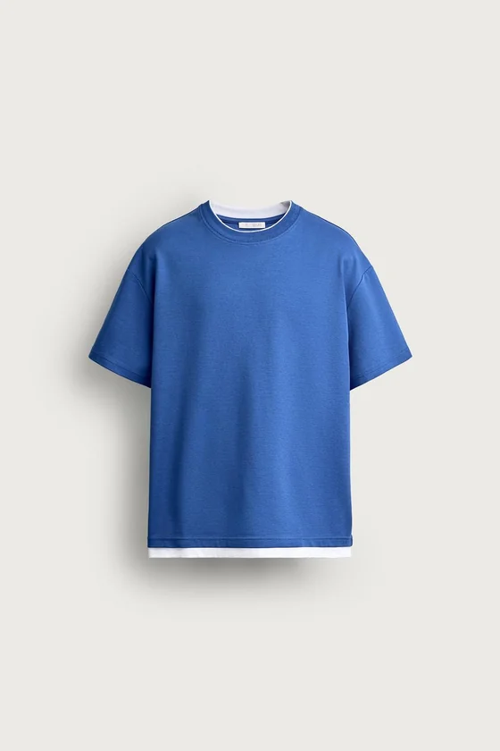 ФУТБОЛКА RELAXED FIT С КОНТРАСТНЫМИ ДЕТАЛЯМИ