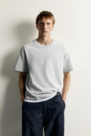 Футболка Relaxed Fit с контрастными деталями