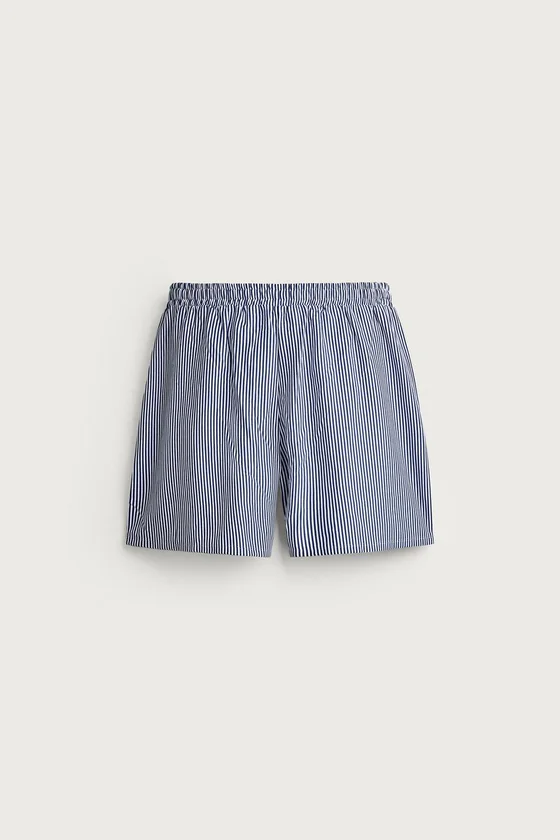 ШОРТЫ RELAXED FIT В ПОЛОСКУ С НАШИВКАМИ