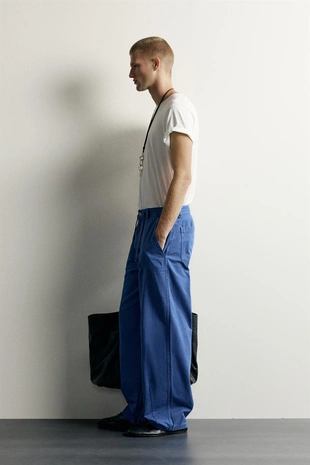 Брюки Relaxed Straight Fit- Заказать в России