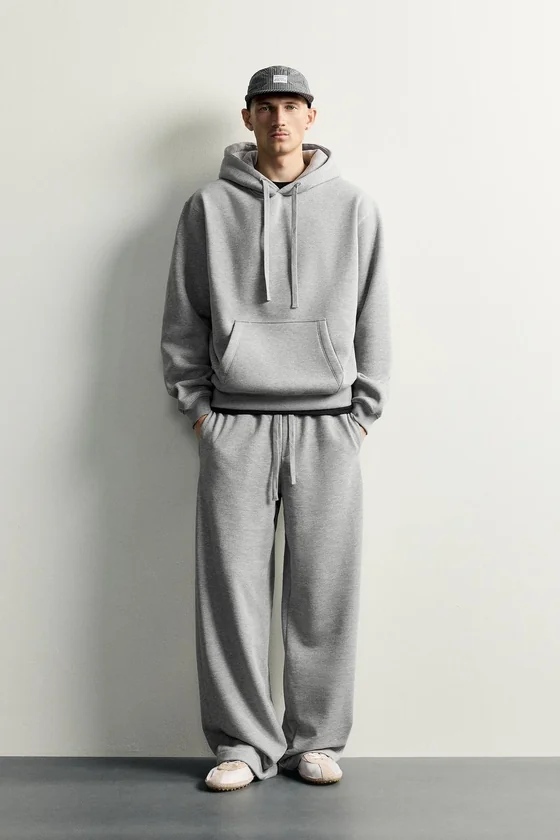 БАЗОВЫЕ БРЮКИ-ДЖОГГЕРЫ STRAIGHT FIT