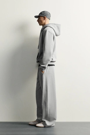 Базовые брюки-джоггеры Straight Fit- Заказать в России