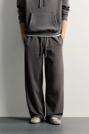 Базовые брюки-джоггеры Straight Fit- Заказать в России
