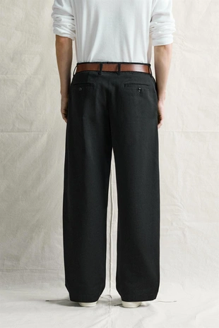 Брюки чинос Relaxed Fit со складками