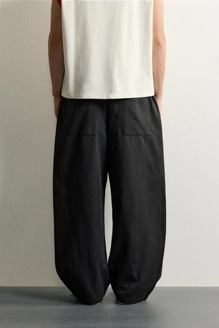 Брюки Balloon Fit с боковыми защипами