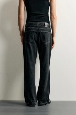 Джинсы Flared Fit