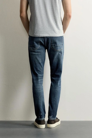 Джинсы Skinny Fit с разрезами