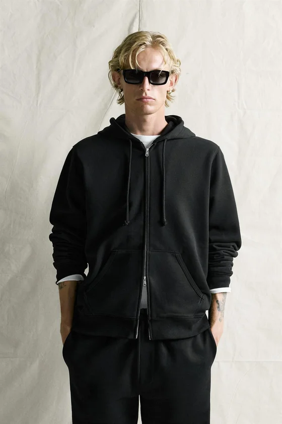 ХУДИ REGULAR FIT НА МОЛНИИ