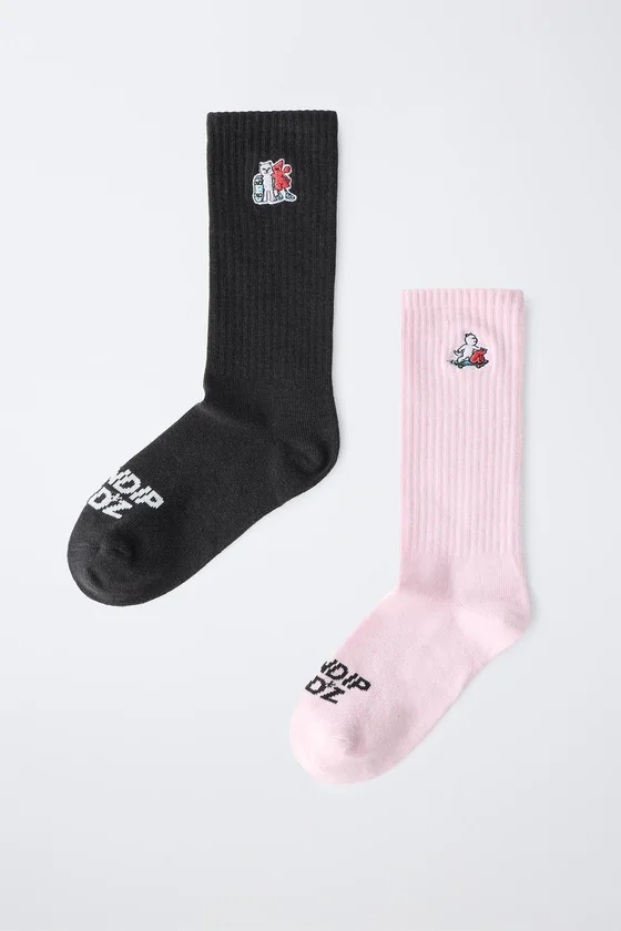 НАБОР ИЗ 2 ПАР НОСКОВ СРЕДНЕЙ ВЫСОТЫ С ВЫШИВКОЙ RIPNDIP © X ZARA KIDS