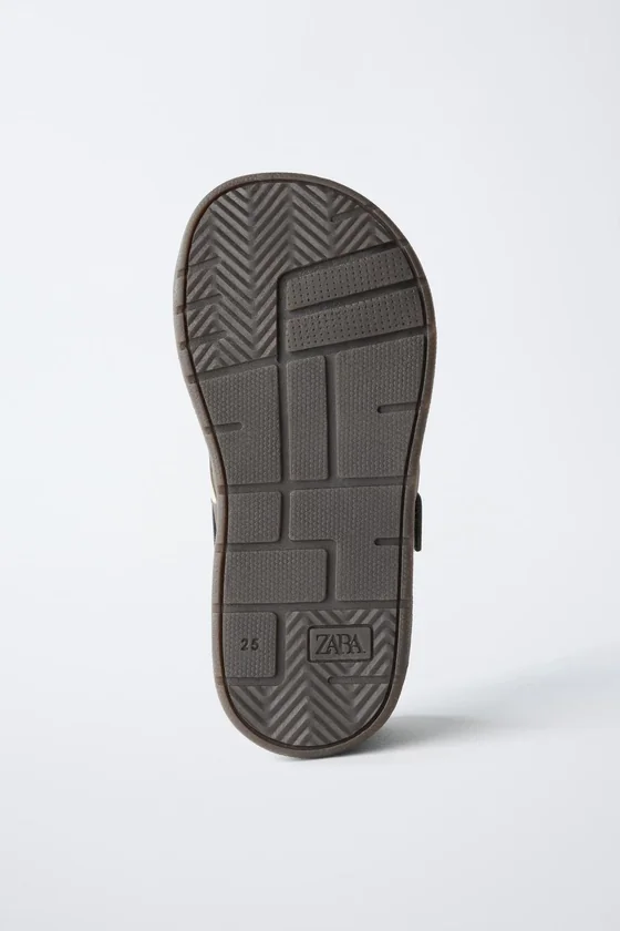 КЕДЫ BAREFOOT С КОНТРАСТНЫМИ ДЕТАЛЯМИ