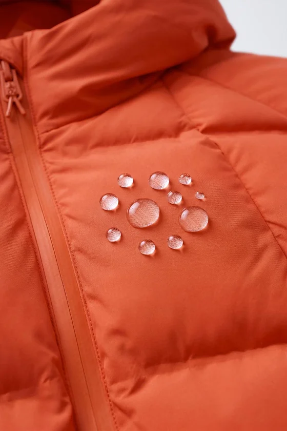 СТЕГАНАЯ КУРТКА С КАПЮШОНОМ WATER REPELLENT