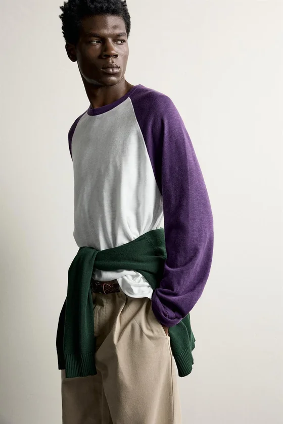 ФУТБОЛКА REGULAR FIT В СТИЛЕ КОЛОР-БЛОК