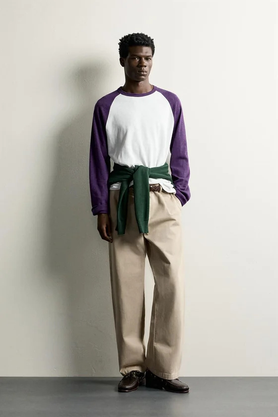 ФУТБОЛКА REGULAR FIT В СТИЛЕ КОЛОР-БЛОК