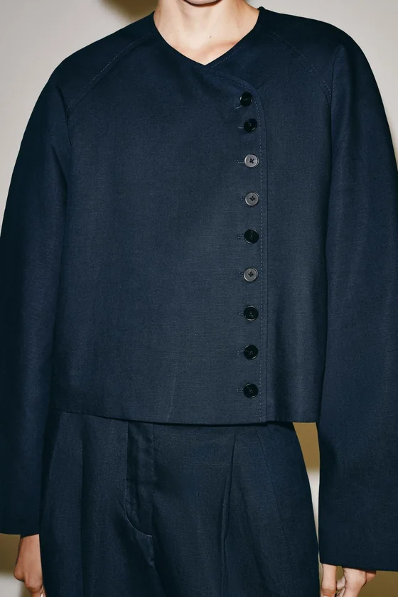 КОРОТКИЙ БЛЕЙЗЕР — ZW COLLECTION
