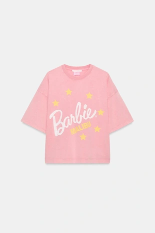 Футболка с эффектом потертости Barbie®- Заказать в России