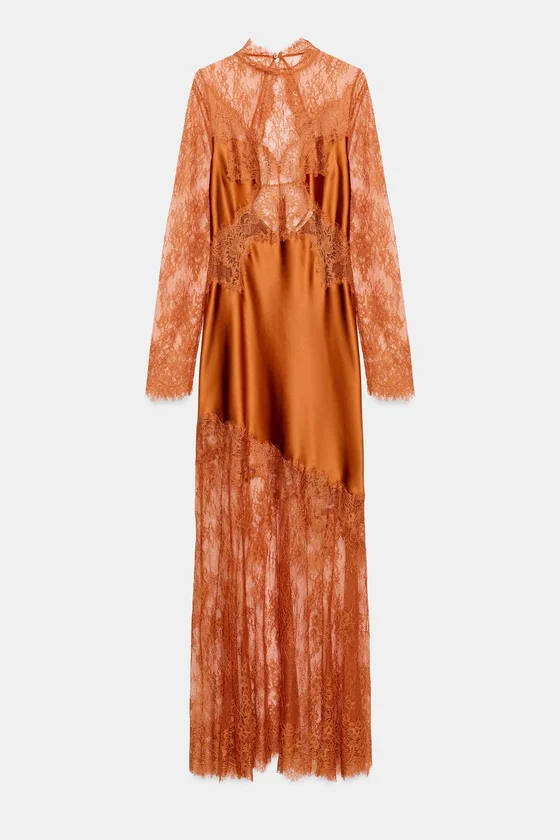 АТЛАСНОЕ ПЛАТЬЕ С КРУЖЕВОМ — коллекция Zara «ZW»