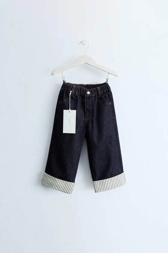 ZARA TIMELESS — ДЖИНСЫ STRAIGHT С КОНТРАСТНОЙ СТРОЧКОЙ