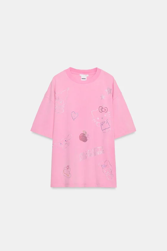 ФУТБОЛКА С ЭФФЕКТОМ ПОТЕРТОСТИ И БЛЕСТКАМИ HELLO KITTY ©