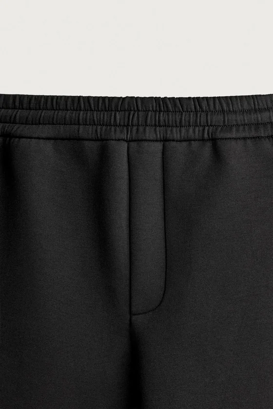 ДЖОГГЕРЫ RELAXED FIT ИЗ ВЫСОКОТЕХНОЛОГИЧНОЙ ТКАНИ