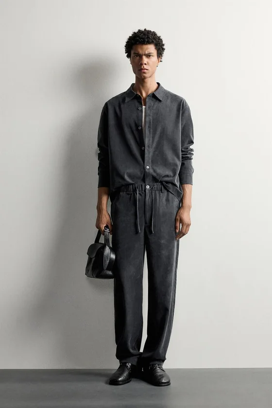 РУБАШКА RELAXED FIT ИЗ СТРУЯЩЕЙСЯ ТКАНИ