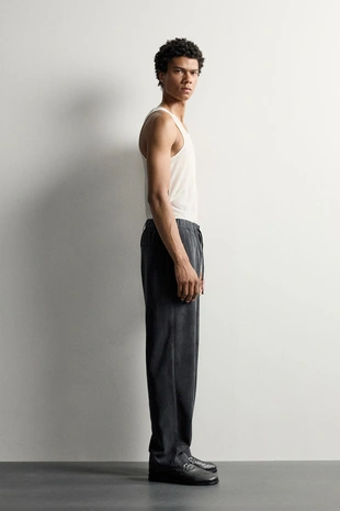 Струящиеся брюки Relaxed Fit
