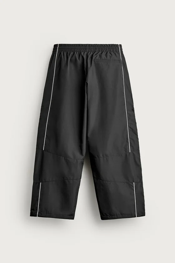 БРЮКИ ИЗ ТЕХНИЧЕСКОЙ ТКАНИ WATER-REPELLENT С КОНТРАСТНОЙ ОТДЕЛКОЙ