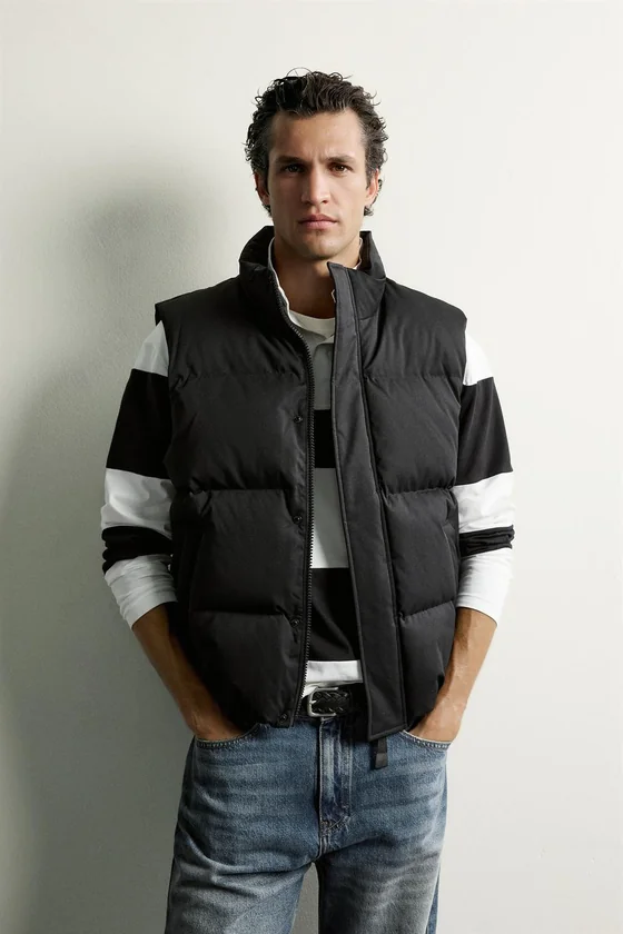 СТЕГАНЫЙ ЖИЛЕТ REGULAR FIT