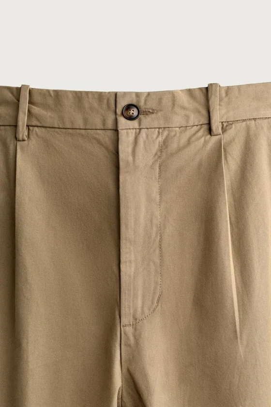 БРЮКИ ЧИНОС REGULAR FIT СО СКЛАДКАМИ